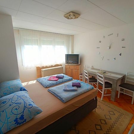 Studio Ema Ni Buitenkant foto